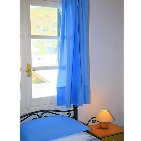 Theophilos 2 * Acharavi (Corfu)