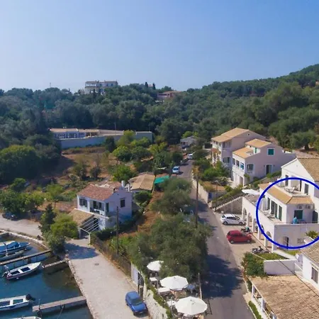 Appartement Theophilos 2 *